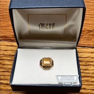 Vintage Swank Tiger Eye Tie Tack